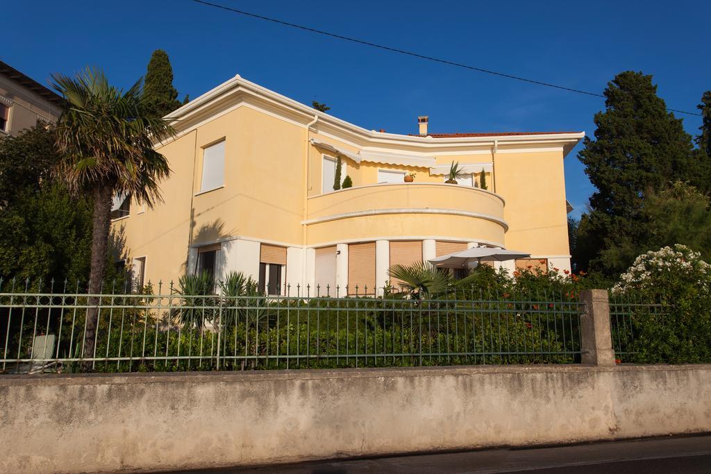 Apartment Ira Ζαντάρ Δωμάτιο φωτογραφία